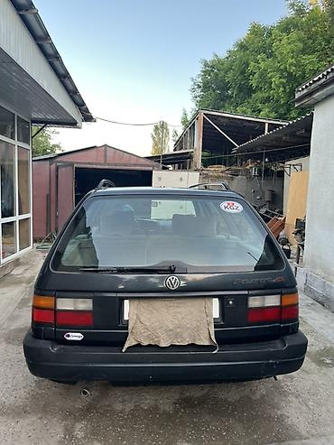 Volkswagen: Volkswagen Passat: 1993 г., Универсал — 2