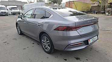 BYD: BYD Qin: 2023 г., Электромобиль, Седан — 3