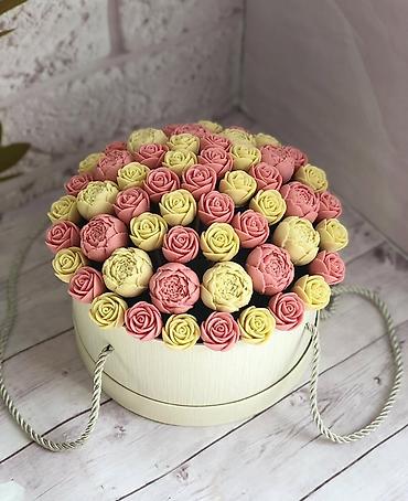 flower knows косметика: 🌹 Шоколадные розы — таттуу белек, унутулгус эмоция! 🎁 Айт майрамга — 4