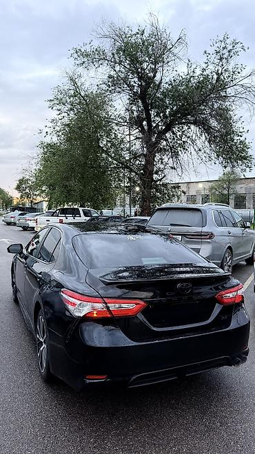 щвеный машина: Сдаю Toyota Camry, Посуточно, Без водителя, | Водительские права — 3