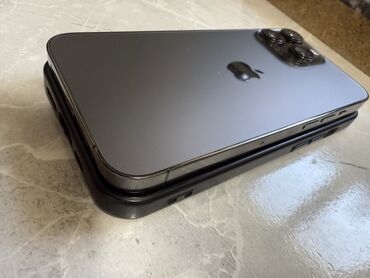 Apple iPhone: IPhone 13 Pro, Б/у, 128 ГБ, Graphite, Защитное стекло, Чехол, 84 %