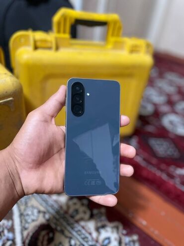 прокат кондиционера: Samsung Galaxy A56, Колдонулган, 256 ГБ, 2 SIM