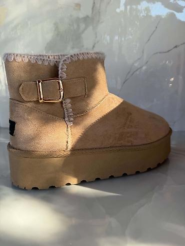 Ugg
36-41
3600 din
SS