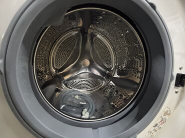 Стиральные машины: Стиральная машина LG, Новый, Автомат, До 9 кг, Полноразмерная — 9