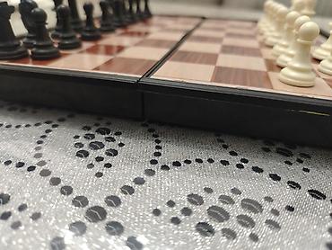 İdman oyunları: Portativ şahmat dəsti Şahmat satılır qatlana bilir 23x23sm di — 6