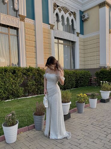 длинное платье с цветочным принтом: Вечернее платье, Длинная модель, Шелк, Шлейф, Корсет, Стразы, S (EU 36)