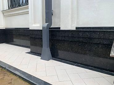 Фасадные гранитные плитки: Гранит для цоколя, для лестницы, для колонн, для подъездов. Очень — 12