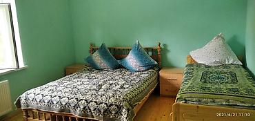 Günlük kirayə evlər: 100 kv. m, 3 otaqlı, Kombi — 6