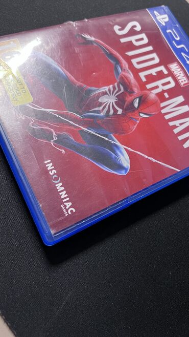 sony playstation 4 цена в бишкеке: Продаю диск Marvel's Spider-Man 2018 Коробка немного повреждена Сам