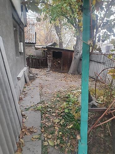 Продажа коттеджей и домов: Продаю дом в центре города. Куренкеева/ Осмонкула, ул. Мечникова — 13