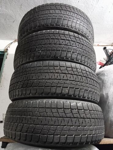 Шины: Шины 235 / 55 / R 19, Зима, Б/у, Комплект, Легковые, Япония, Bridgestone