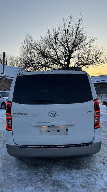 Hyundai: Hyundai H-1 (Grand Starex): 2019 г., 2.5 л, Дизель, Минивэн — 15