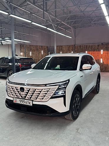 chery arizzo: Changan CS75 Plus: 2025 г., Автомат, Бензин, Кроссовер — 1