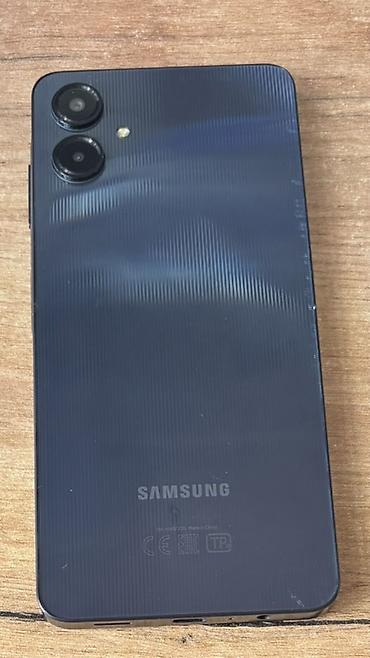 apple 5 s: Samsung Galaxy A06, 128 GB, rəng - Qara, İki sim kartlı — 2