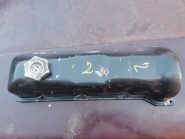 Auto delovi: Dekla, poklopac motora Lada 21213,21214 Niva br.2. Polovno, ocuvano — 2