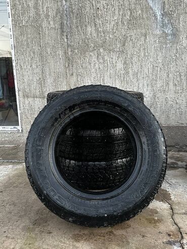 купить зимние шины на матиз: Шины 205 / 70 / R 15, Зима, Б/у, Комплект, Maxxis