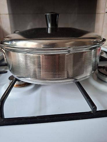 Кастрюли: Сотейник из нержавеющей стали с крышкой. Объём 1,5л диаметр 22 см - — 3