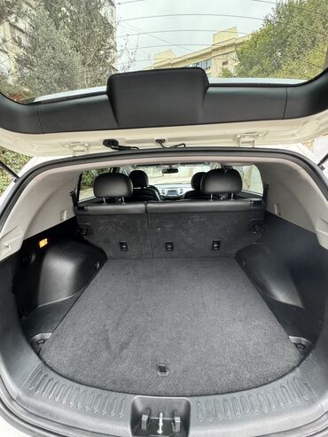 Kia: Kia Sportage: 0.2 l | 2015 il Universal — 14