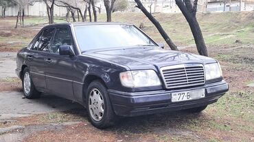 Mercedes-Benz: Mercedes-Benz E 230: 2.3 l | 1990 il Sedan — 2