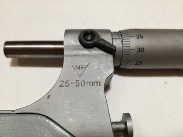 Ostali alati i mašine: Mikrometar 25-50mm za kontrolu tolerancije (0,002mm) sa komparaterom — 13
