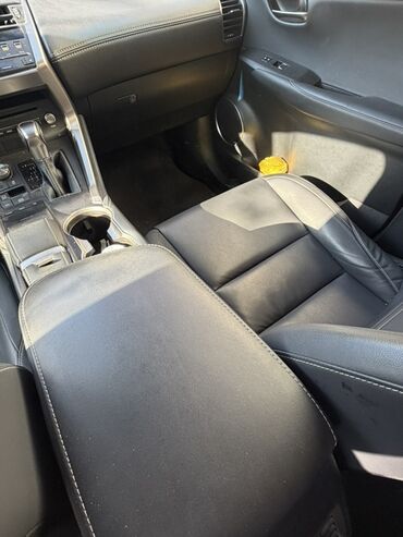 Lexus: Lexus NX: 2019 г., 2 л, Автомат, Бензин, Кроссовер — 9