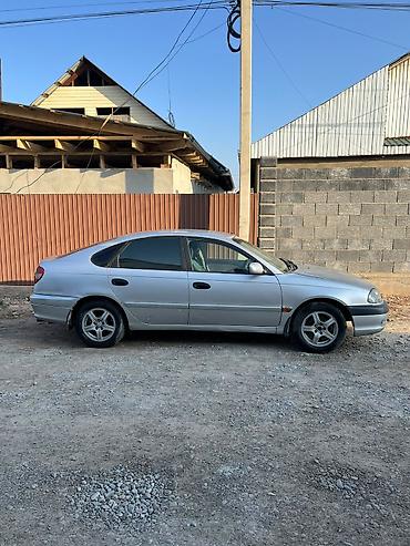 такта калдина: Toyota Avensis: 2001 г., 1.8 л, Автомат, Бензин, Лифтбек — 3