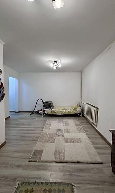 kant flat: Студия, 30 м², Политех Хрущевка, 1 этаж — 2