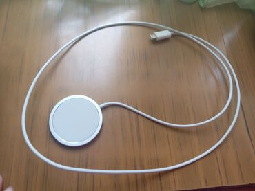 apple adapter: Simsiz şarj cihazı Apple