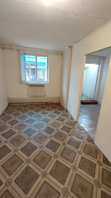 продаю пол дом район рабочий городок: 2 бөлмө