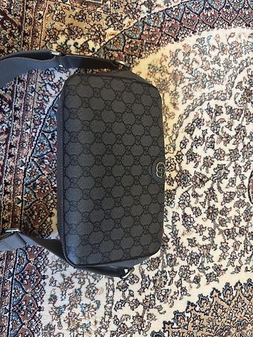 Çantalar: Gucci GG naxışlı çiyin çantası – unisex, kompakt və funksional model — 1