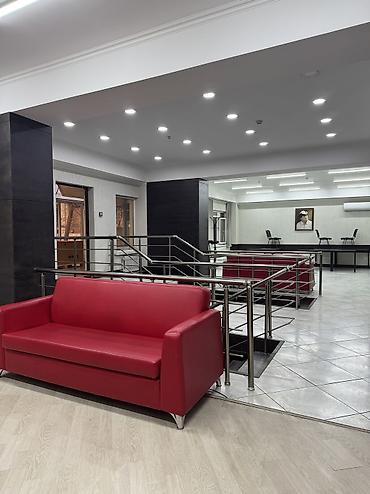 Аренда зданий: Сдается в аренду презентабельное офисное помещение по первой линии ( — 2