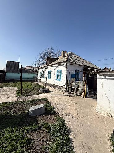 Продажа коттеджей и домов: Продается дом с участком в районе 110-й квартал Ориентир: мкр Достук — 7