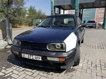 Volkswagen: Volkswagen Golf: 1994 г., 1.6 л, Механика, Бензин, Хетчбек