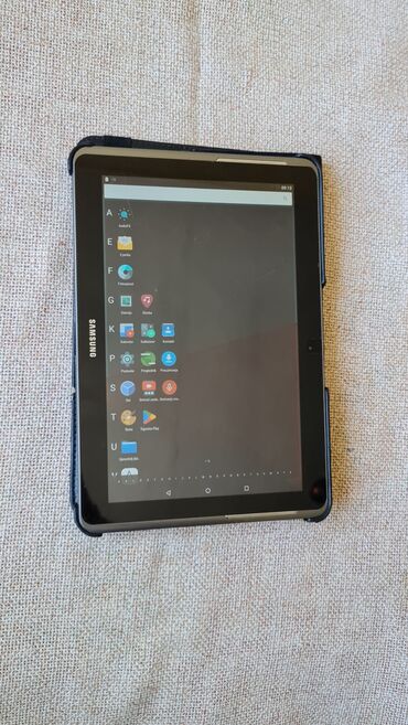 Ostalo: Tablet kao nov od 10 inca, ide sa maskom ko na slikama.sve radi — 2