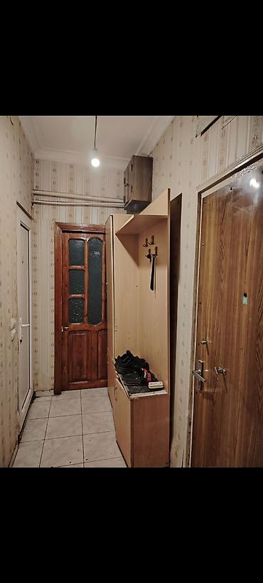 kiraye ecemi: 3 otaqlı mənzil –otaq yoldasi 1 nefer axtarilir komin daxil - Geniş — 5