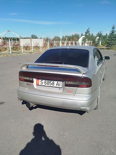 Subaru Legacy: 2000 г., 2 л, Автомат, Бензин, Седан