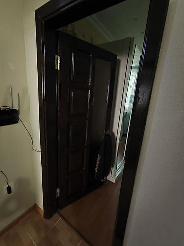 Qapılar və aksessuarlar: Qapı dəsti – otaqarası, şüşəli, taxta material - Model: klassik — 2