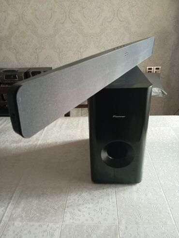 Настольные ПК и рабочие станции: Soundbar - Philips problemsiz, tam işləkdir.Optik,MP3,RCA pultu var