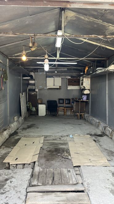 Продаю гараж: Продаю гараж в кооперативе N1. Находится мкр аламедин -1 по — 3