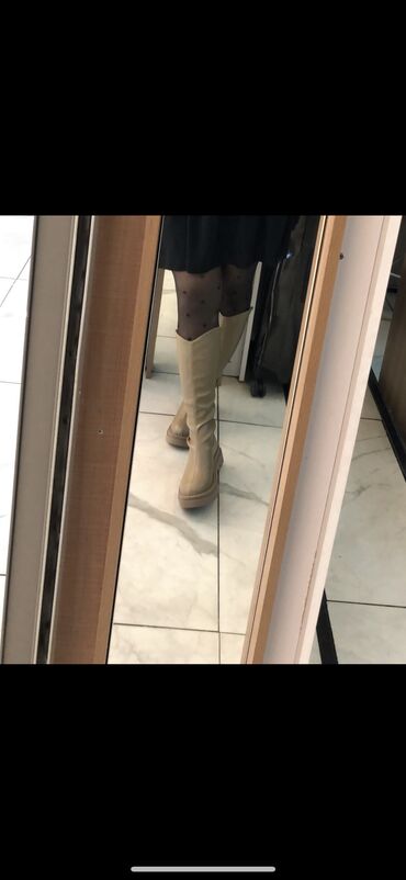 женский сапоги adidas: Сапоги, 38, цвет - Бежевый