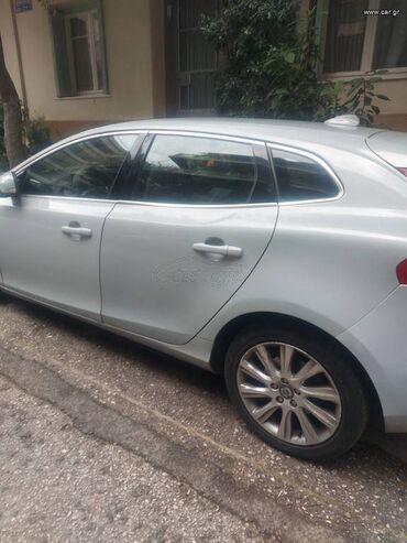 Volvo: Volvo V40: 1.6 l. | 2013 έ. 257000 km. Χάτσμπακ — 3