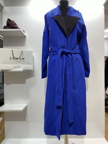 женское пальто: Пальто M (EU 38), цвет - Синий