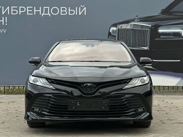 Mercedes-Benz: Toyota Camry: 2018 г., 2.5 л, Автомат, Гибрид, Седан