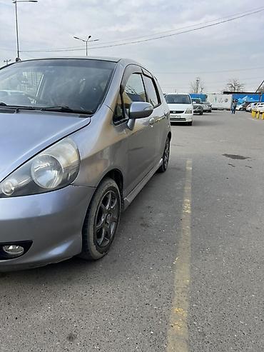 Honda: Honda Fit: 2005 г., Вариатор, Бензин, Хэтчбэк — 2