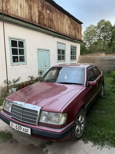 Mercedes-Benz: Mercedes-Benz W124: 1993 г., 2.2 л, Механика, Бензин, Седан