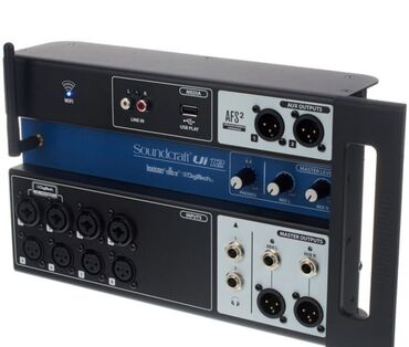 sol qulaqda ses: Soundcraft Ui12 rəqəmsal mikser, inteqrasiya olunmuş Wi-Fi modulu ilə