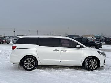 Kia: Kia Carnival: 2019 г., 2.2 л, Минивэн — 4
