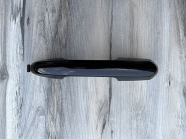 Дверные ручки: Передняя правая дверная ручка Дверная ручка Toyota Б/у, Оригинал — 2