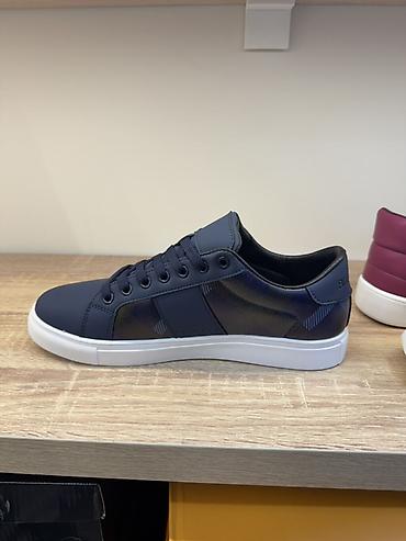 kutya: Мужские кроссовки, 40, 43, 41, Burberry, Новый, цвет - Синий, Самовывоз — 2