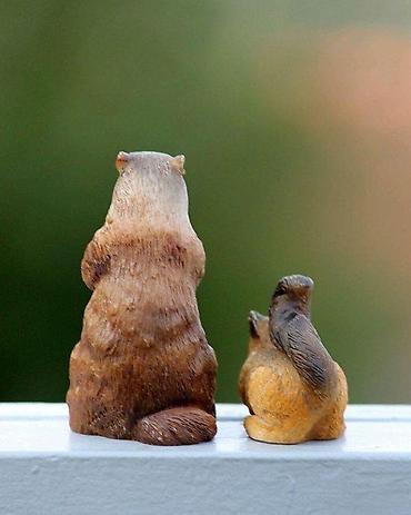 Figure: Set od 2 Vintage SOVE ili dve veverice figurine. Cena za par Dve — 5